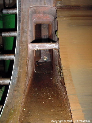 North  winder  RH side -  rear steam inlet